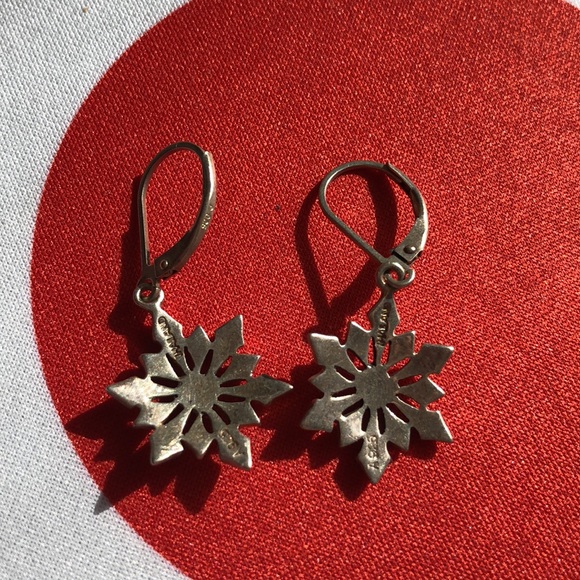 Cute 925 silver star snowflake earrings Made in Thailand - Picture 2 of 5